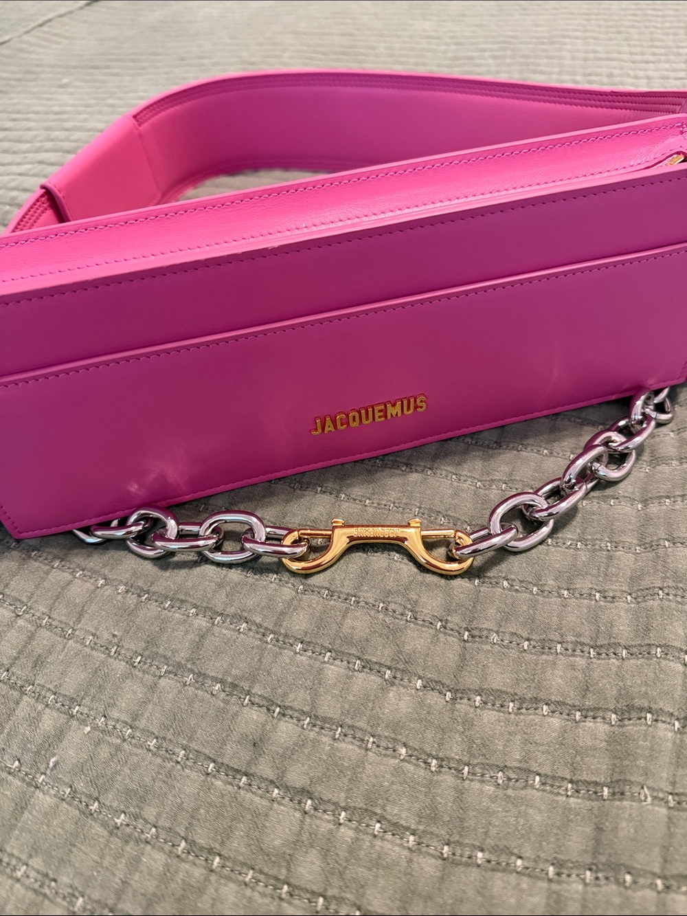 Jacquemus Ciuciu Hot Pink Leather Shoulder Bag with Mixed Metal Chain
